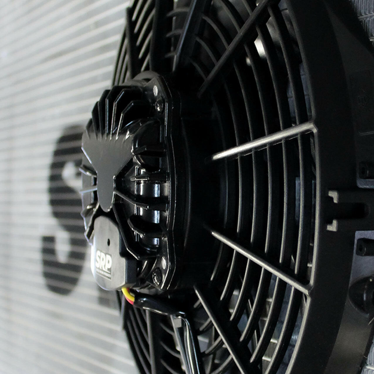 STEELE 10" High-Performance Brushless Puller Fan 3